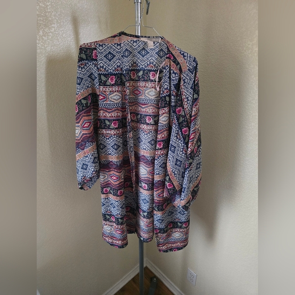 Forever21 Komono 3/4 Sleeve Size S - Picture 1 of 3